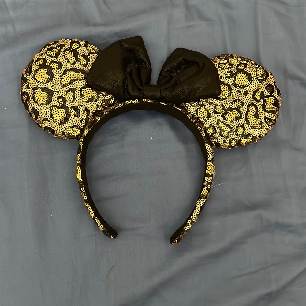 Leopard print Minnie ears like new